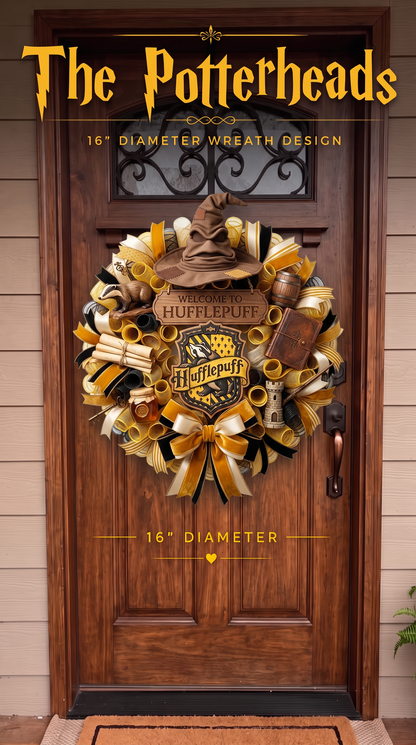 Hogwarts Wreath (PRE-ORDER)